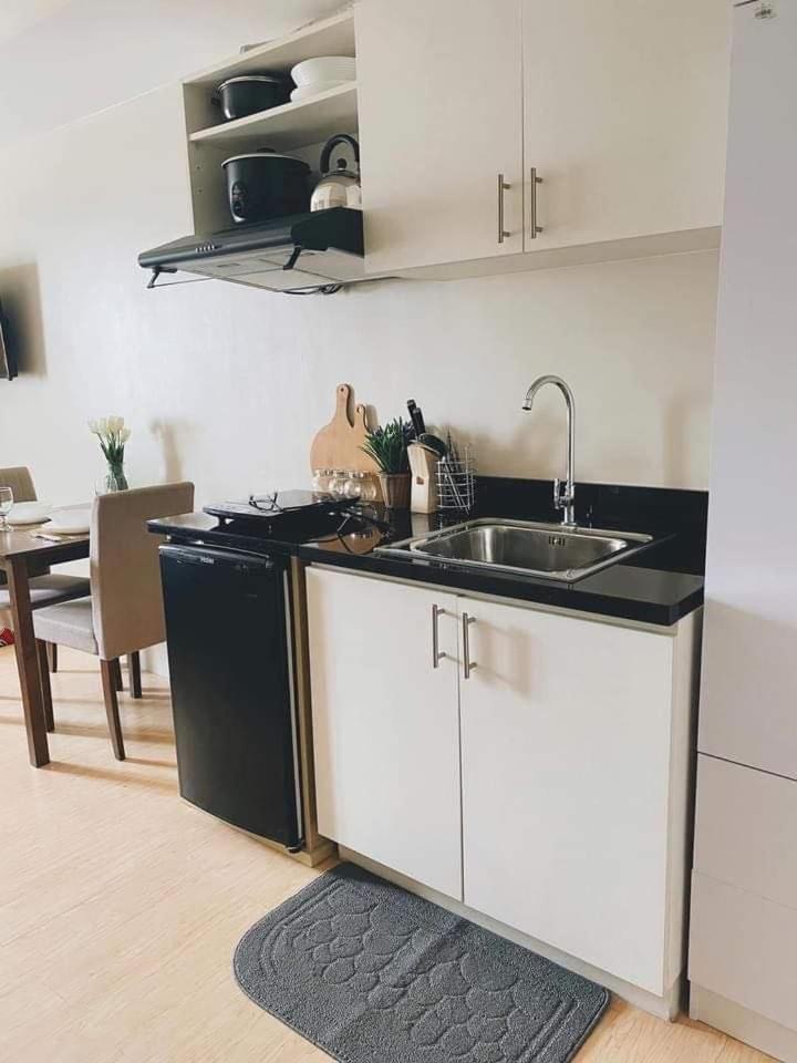 Migas Haven At Sunvida Tower Across Sm City Cebu Room photo